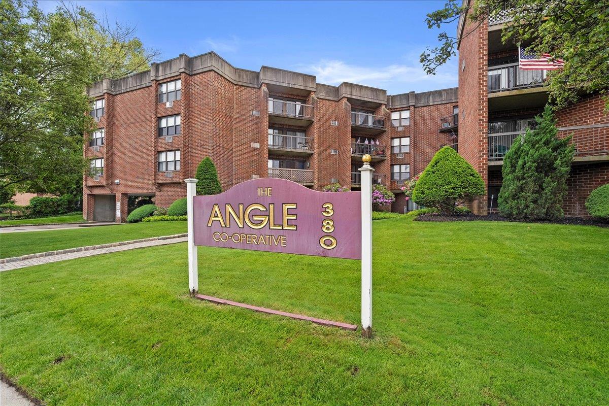 Property Photo: 380 Fulton Street E3 NY 11735
