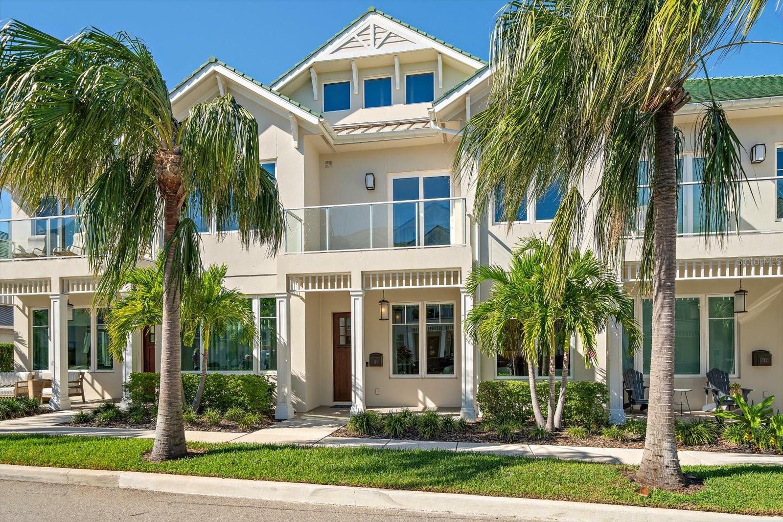 Property Photo: 12 Country Club Lane FL 33756