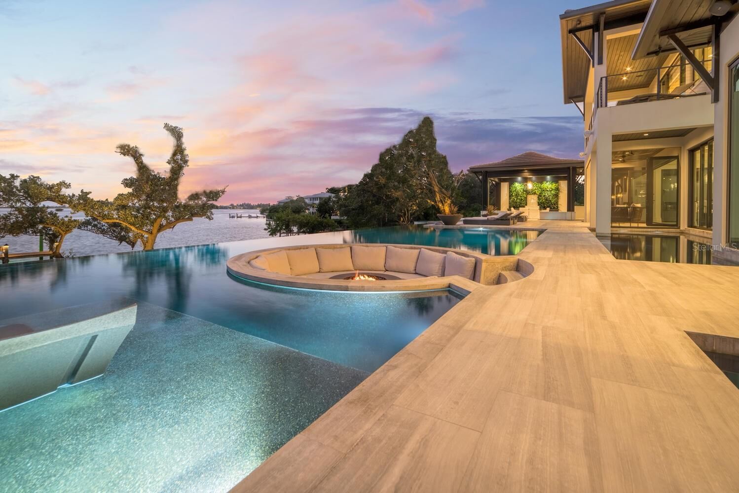 Property Photo: 3799 Flamingo Avenue FL 34242