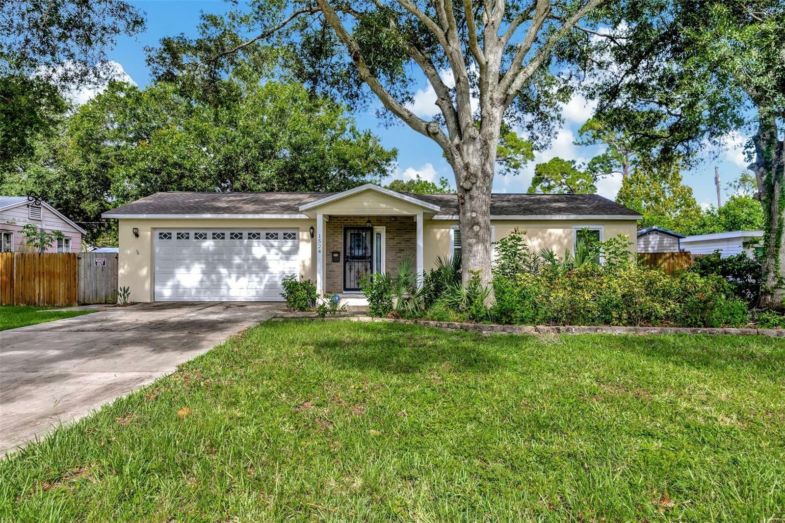 Property Photo:  1524 Essex Drive N  FL 33710 