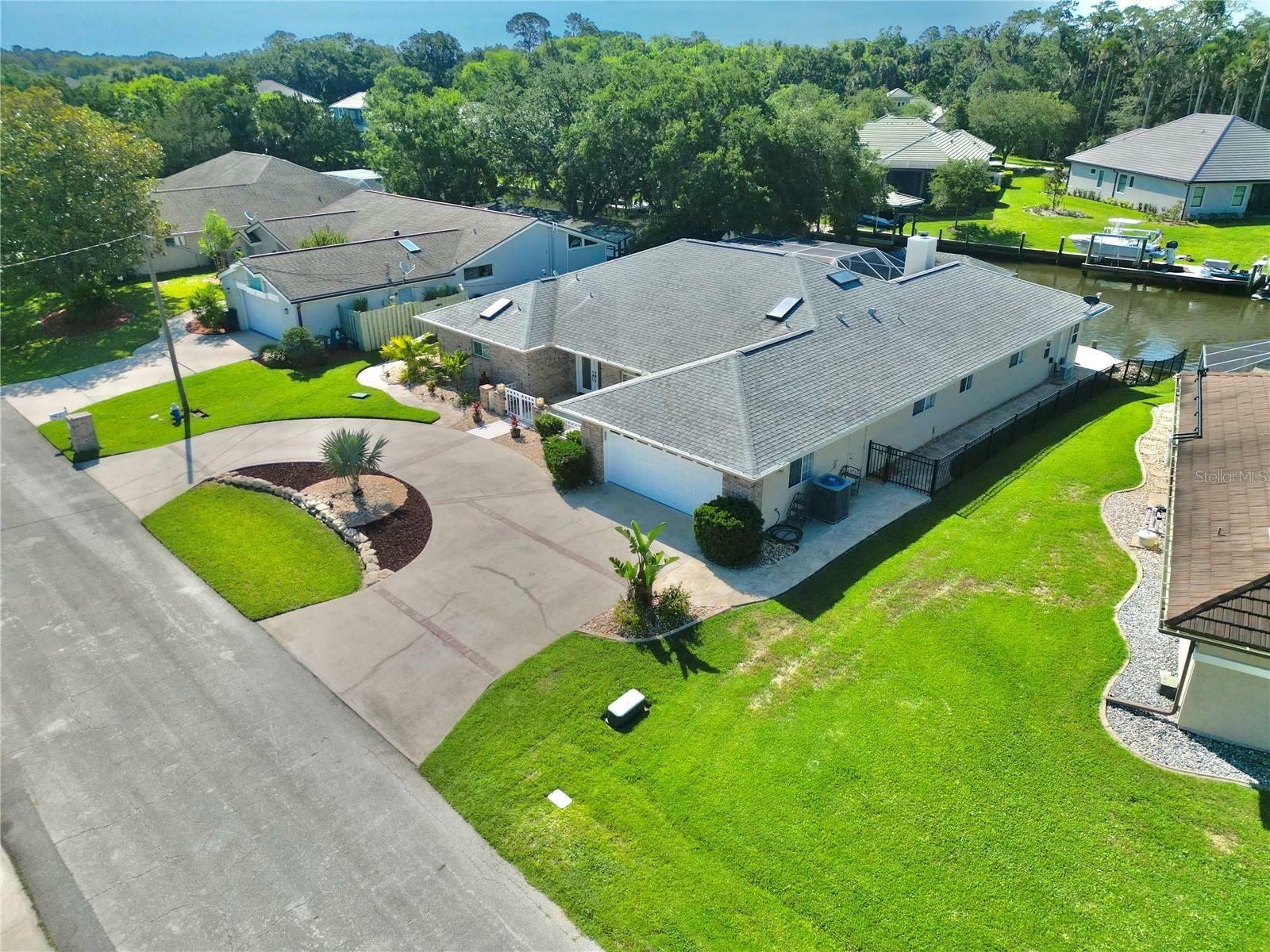 Property Photo: 4 Cotton Court FL 32137