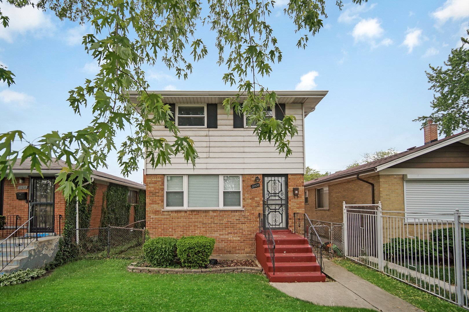 Property Photo: 11606 S May Street IL 60643
