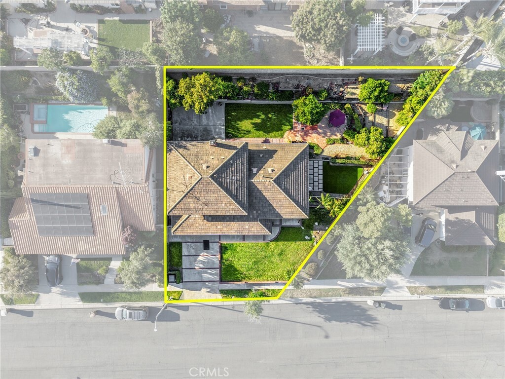 Property Photo: 419 Clairmont Avenue CA 92870