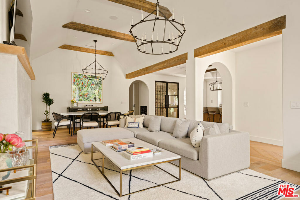 459 N Crescent Heights Boulevard  Los Angeles CA 90048 photo