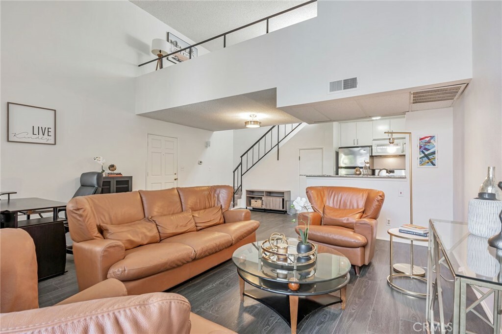 Property Photo: 18645 Hatteras Street 203 CA 91356