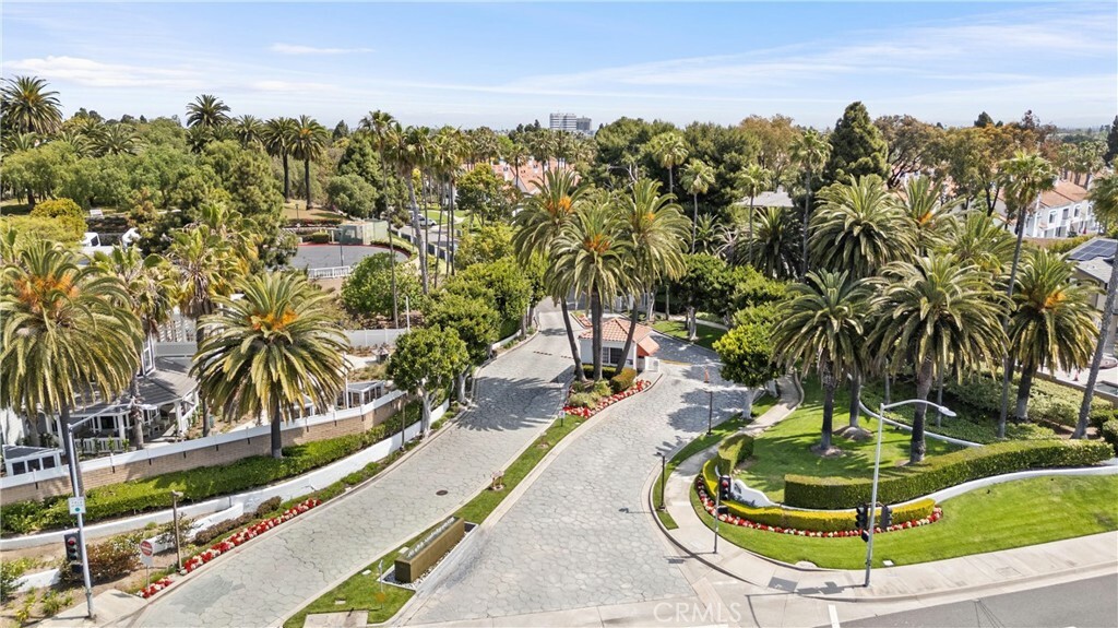 Property Photo: 19431 Ranch Lane 101 CA 92648