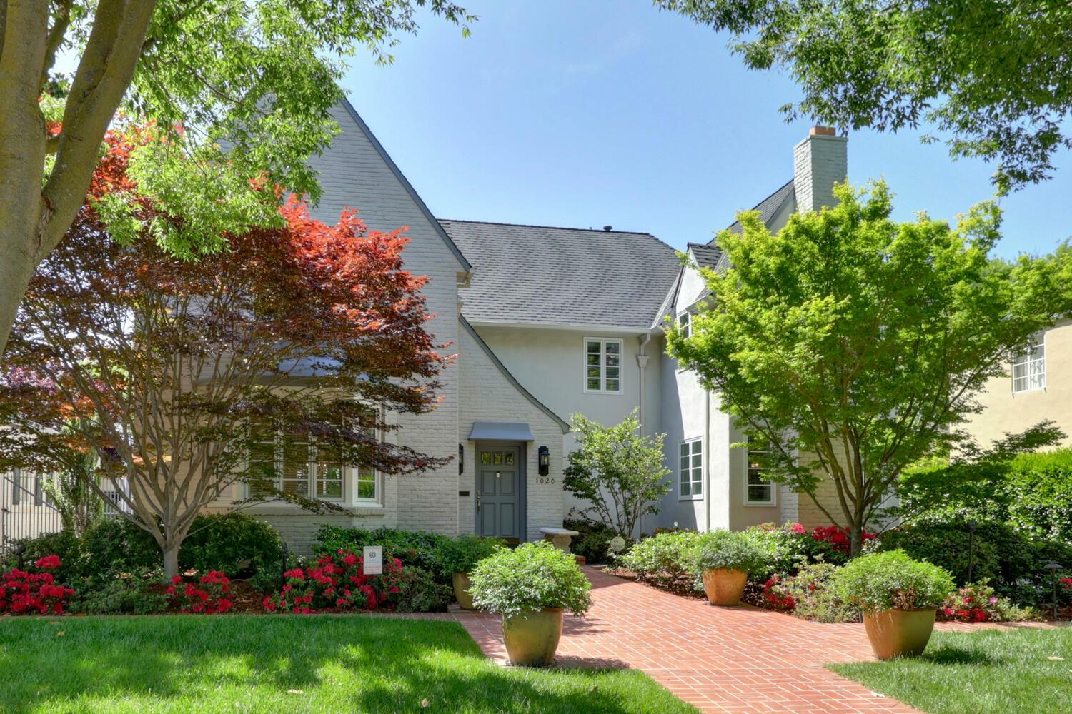 Property Photo: 1020 46th Street CA 95819