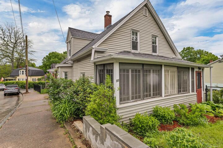 Property Photo:  31 Prospect Street  NH 03235 