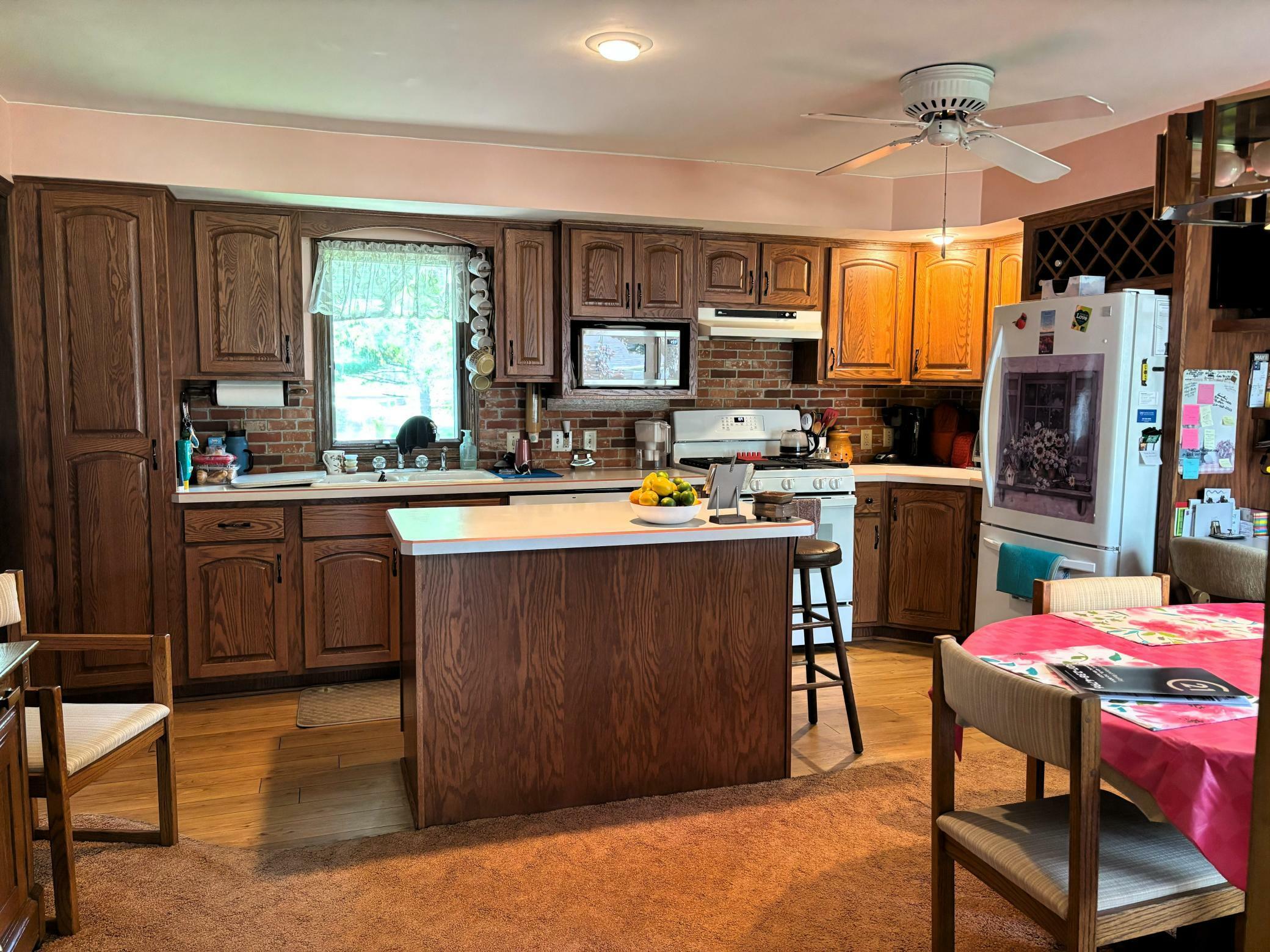 Property Photo:  875 Redwood Drive  MN 56031 