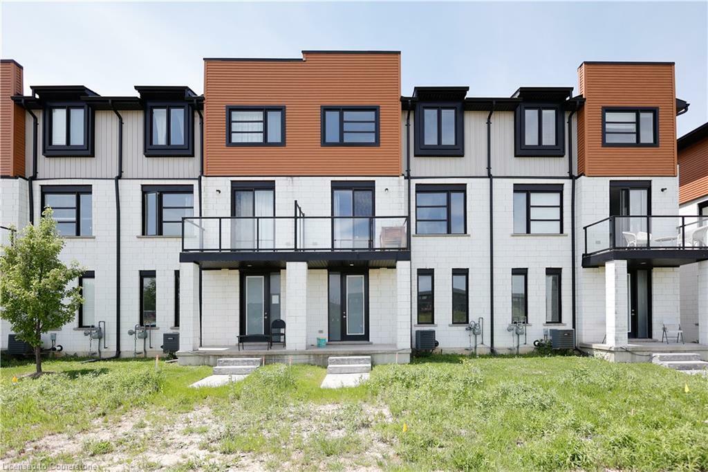 Property Photo: 886 West Village Square ON N6H 0J7