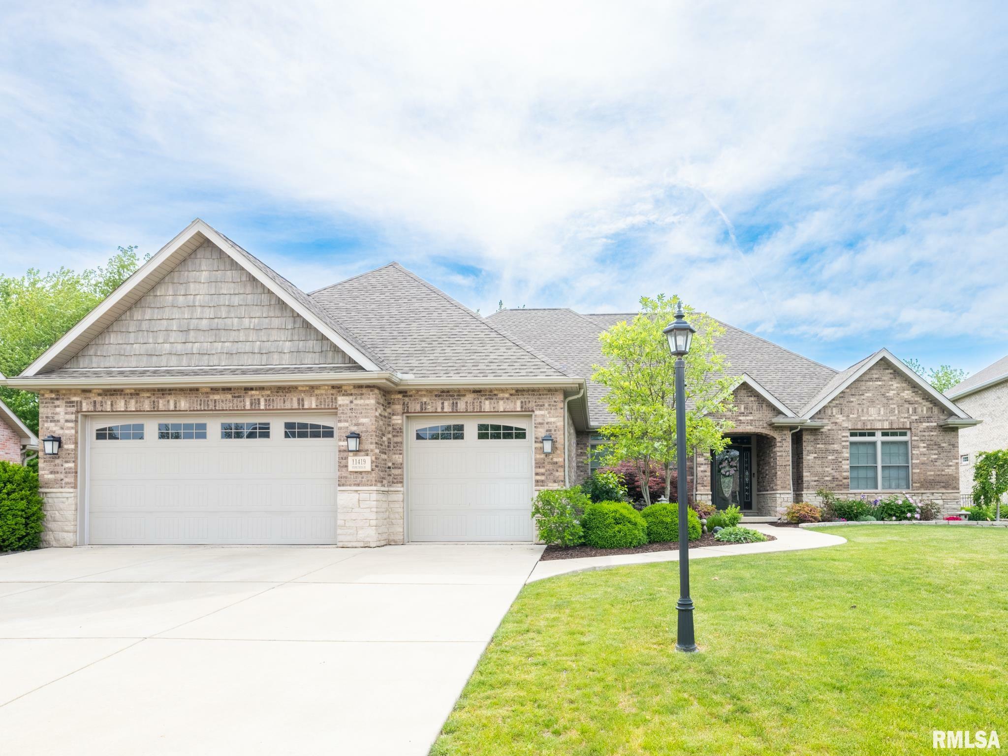 11419 N Stone Creek Drive  Dunlap IL 61525 photo