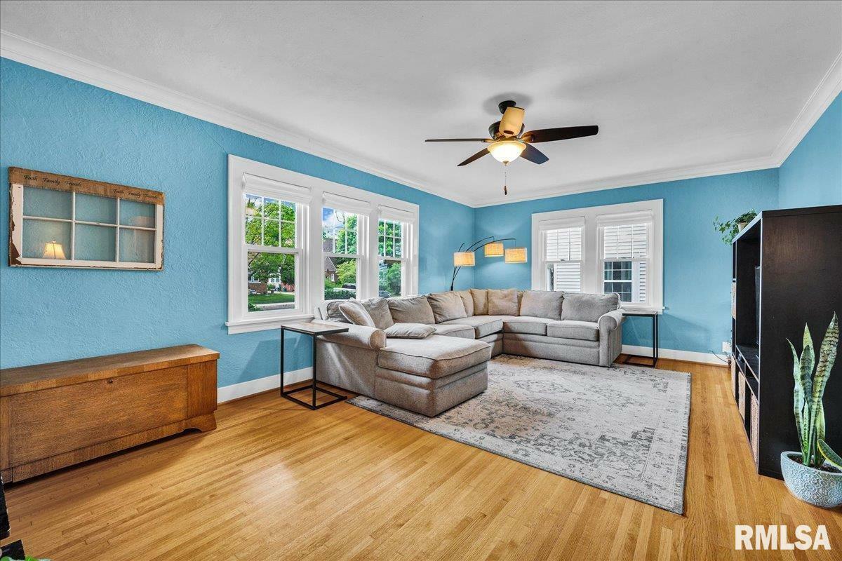 Property Photo: 106 N Fairway Drive IL 61604