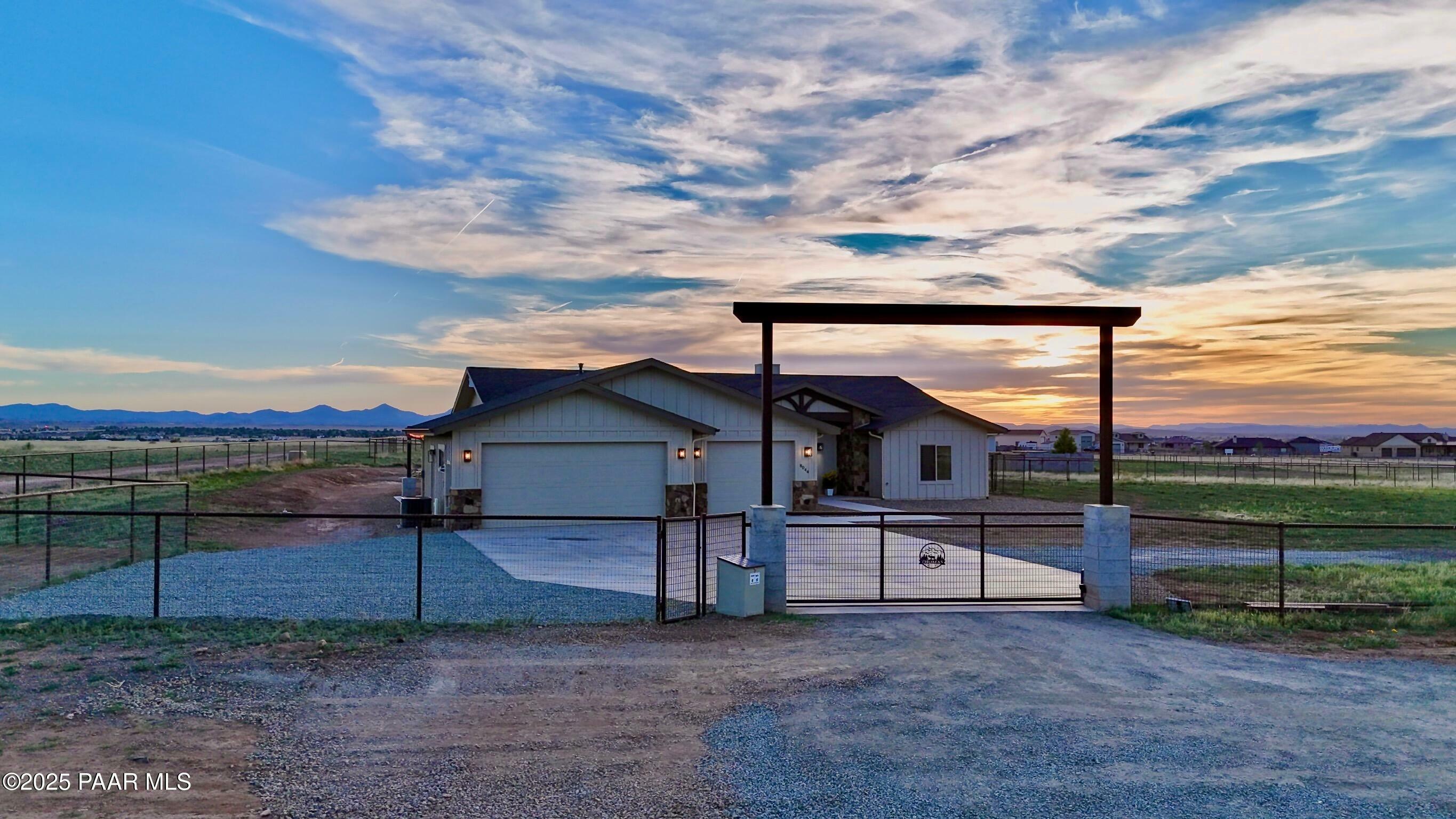 Property Photo:  8044 N Crimson Canyon Road  AZ 86315 