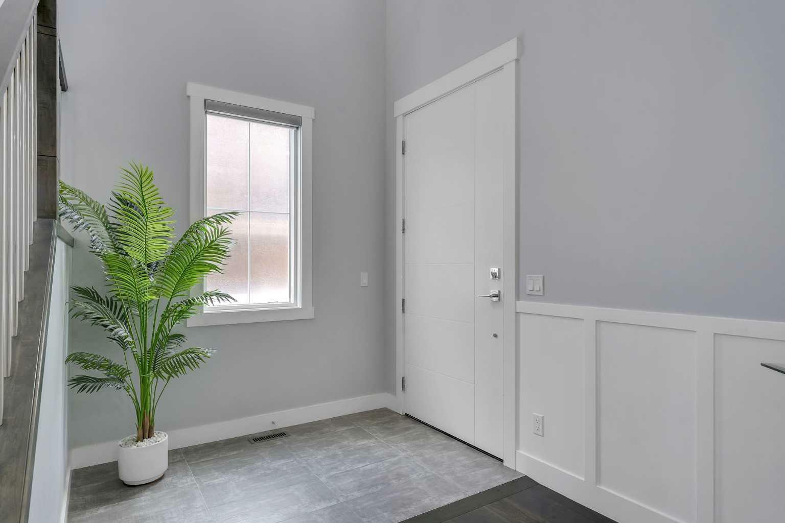 Property Photo: 7 Waterford Heights AB T1X 2M7