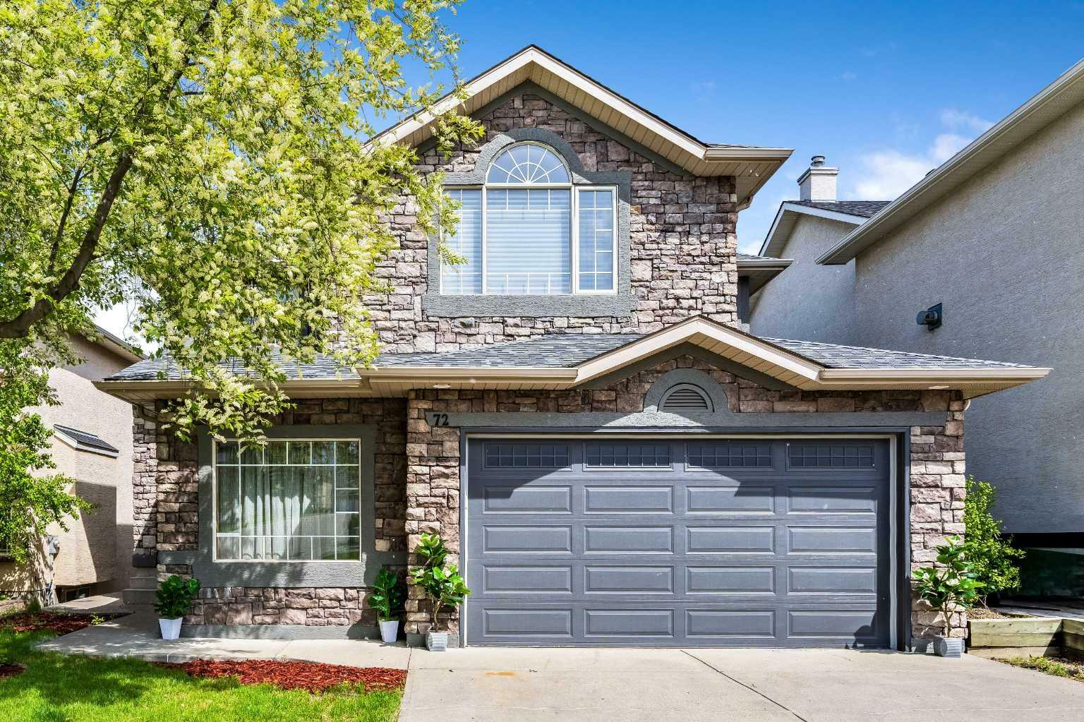 Property Photo: 72 Strathridge Close SW AB T3H 4J3