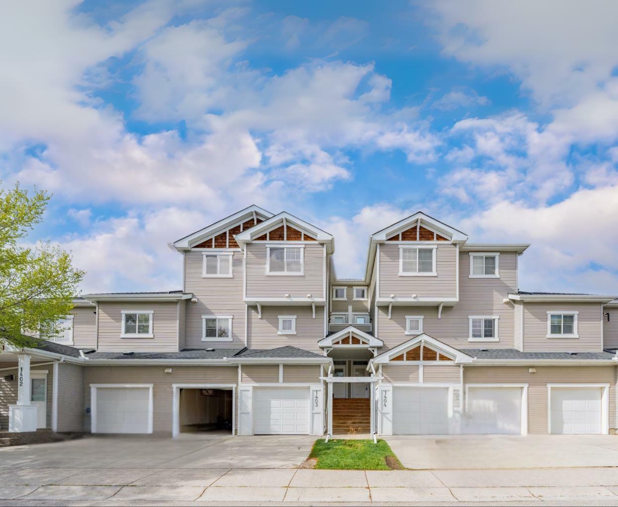 Property Photo: 281 Cougar Ridge Drive SW 1403 AB T3H 0J4