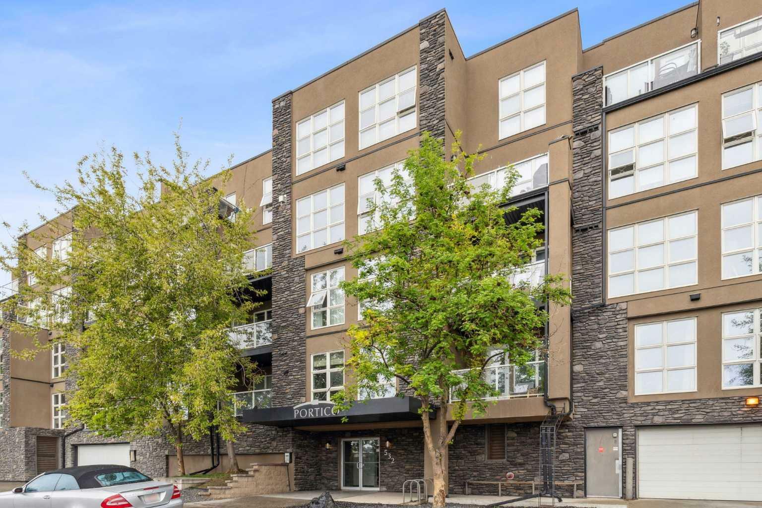 Property Photo: 532 5 Avenue NE 209 AB T2E 0L2