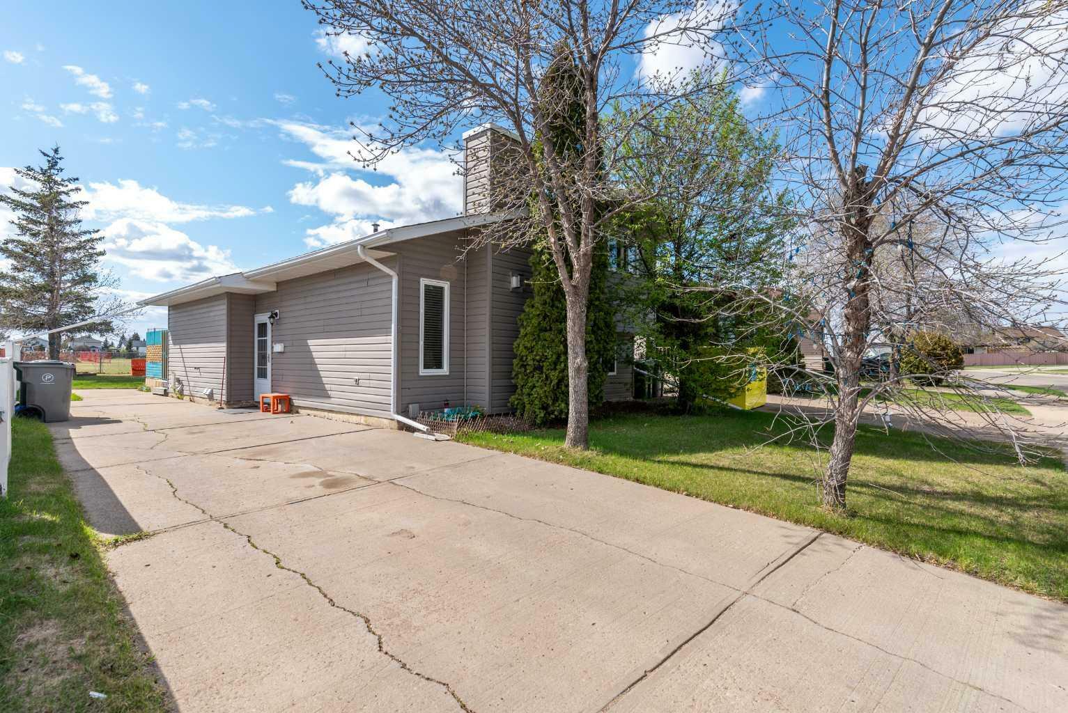 Photo de la propriété: 2714 56 Avenue AB T9V 2C1