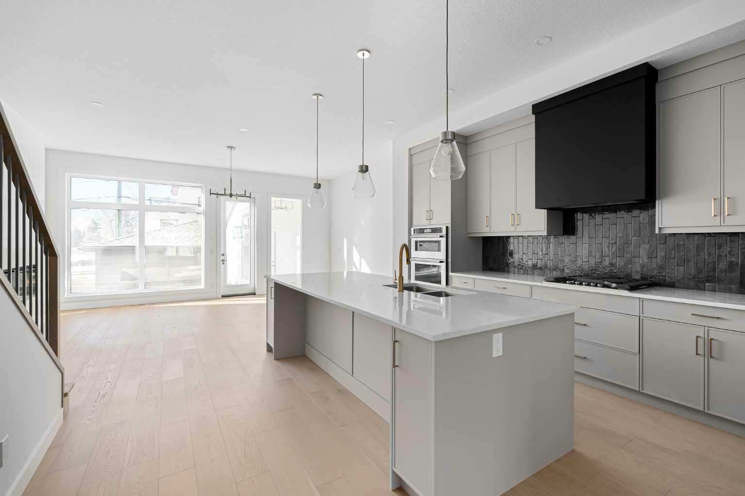 Property Photo: 27 Sovereign Heights SW AB T3C 3Y3