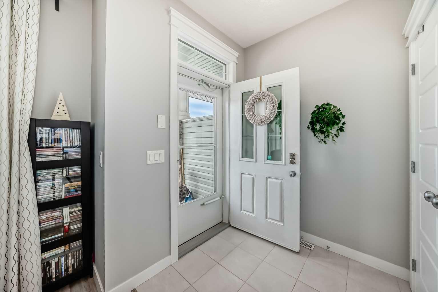 Property Photo: 183 River Heights Drive AB T4C 0Y1