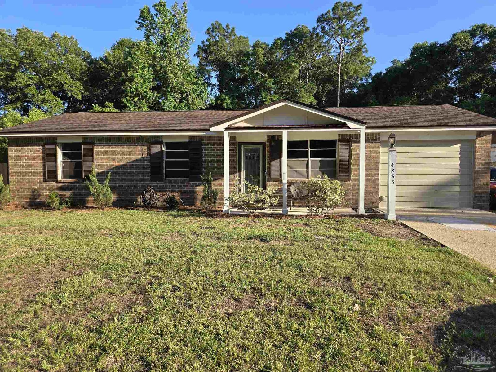 Property Photo: 4285 W Avenida De Golf FL 32571