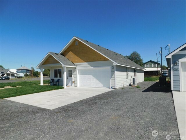 Property Photo: 516 E Alder WA 99169