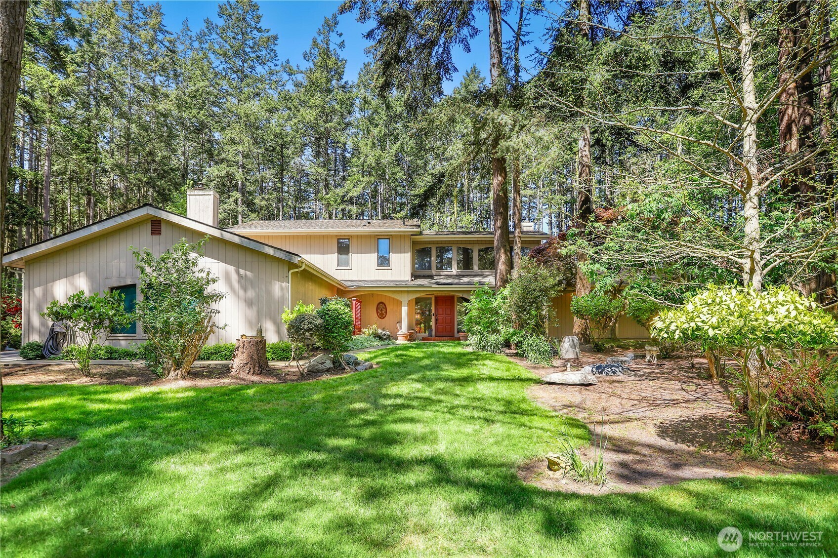1614  McKinnon Drive  Oak Harbor WA 98277 photo