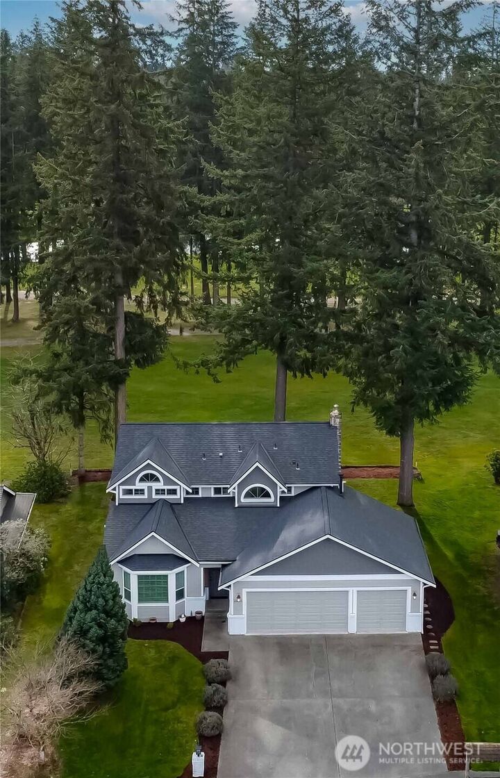 Property Photo:  25821  Lake Wilderness Country Club Drive SE  WA 98038 