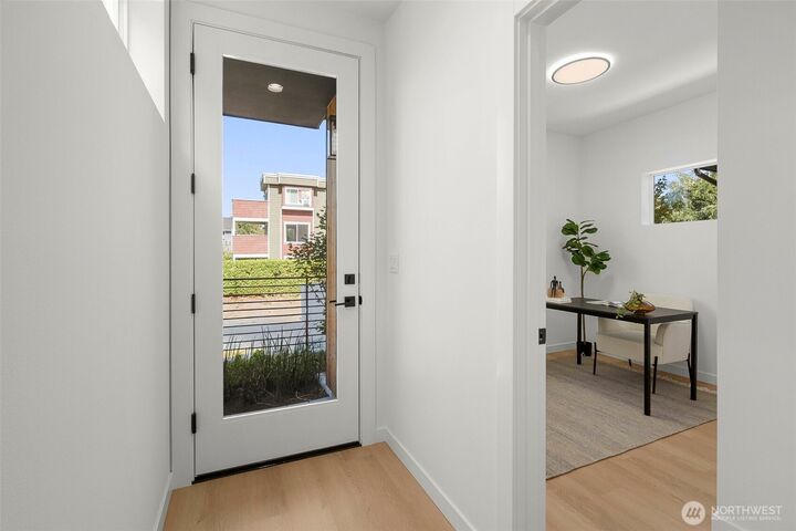 Property Photo:  1223 N 48th Street  WA 98103 