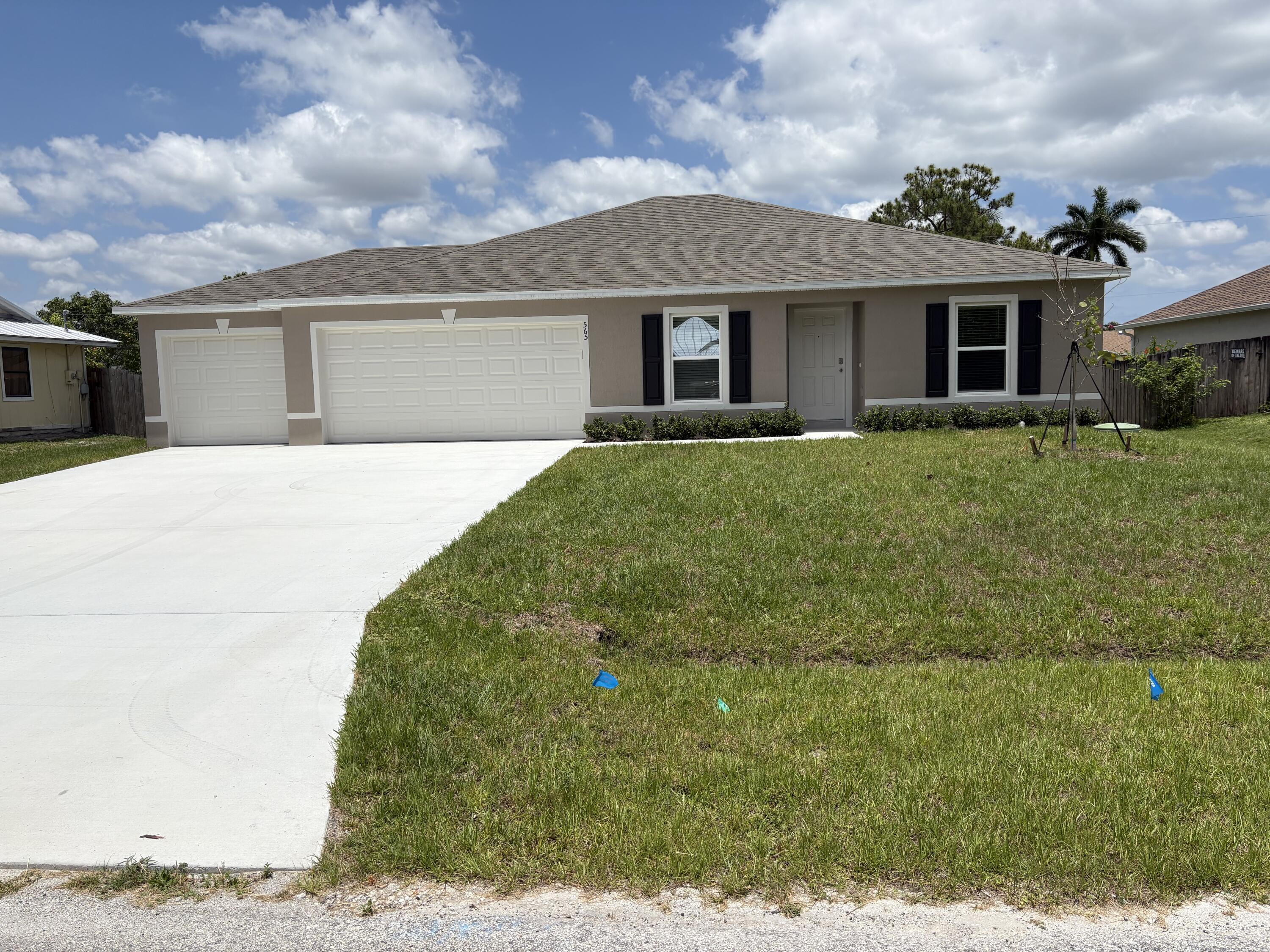565 SW Fairview Avenue  Port Saint Lucie FL 34983 photo