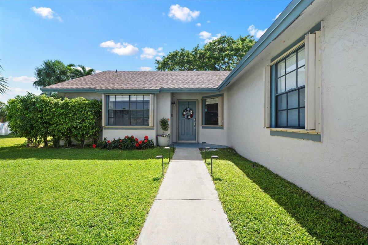 Property Photo: 1756 Banyan Creek Circle N FL 33436