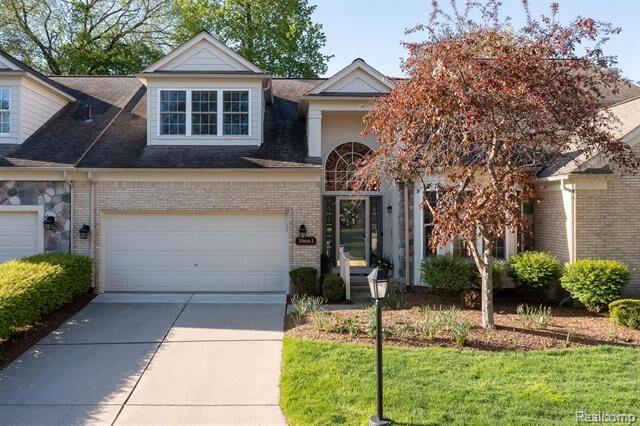 Property Photo:  39663 Southwind Lane  MI 48168 