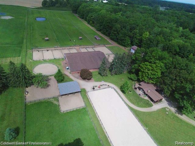 Property Photo: 5240 Thomas Road MI 48455