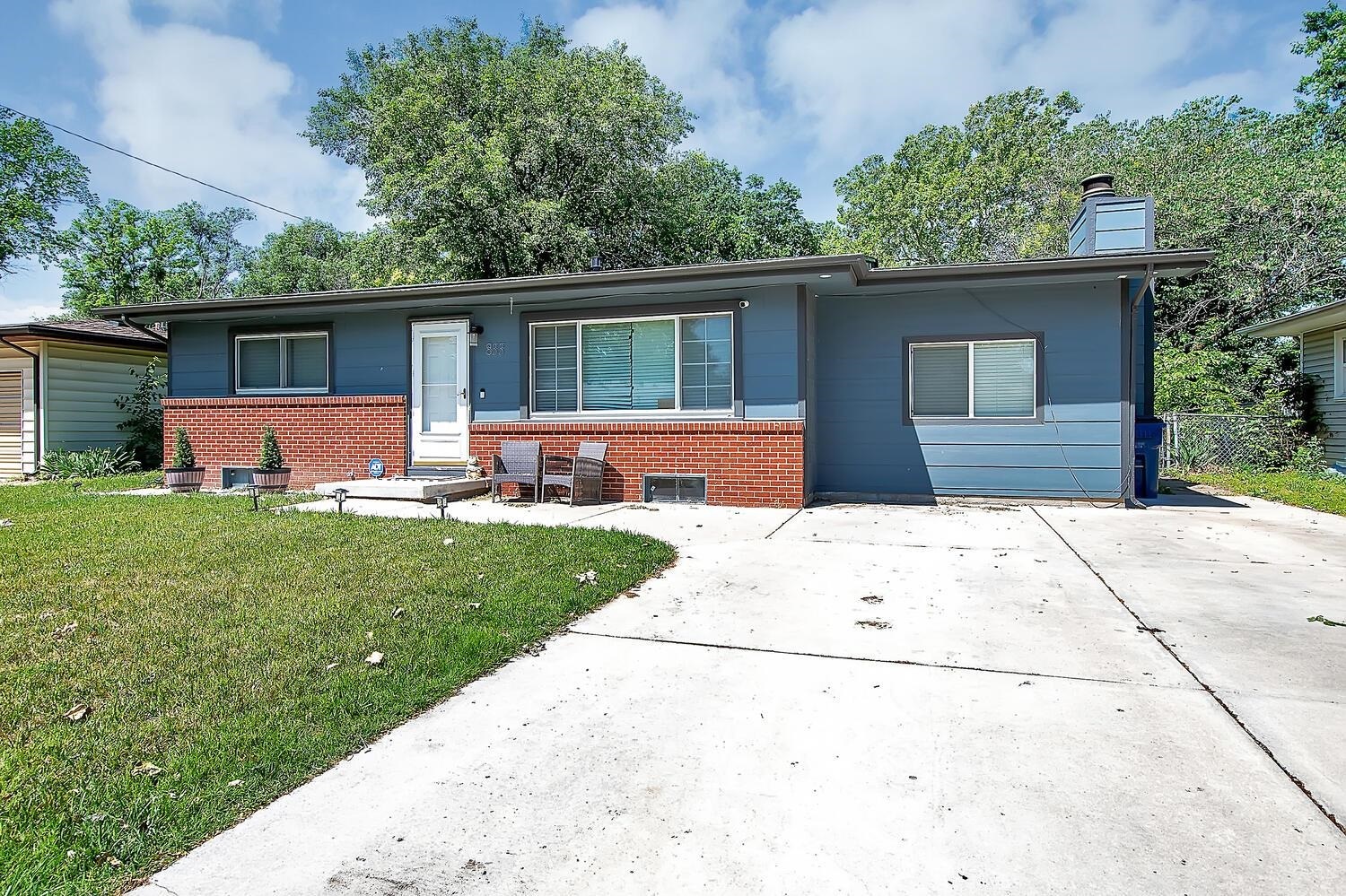 Property Photo: 833 N Kessler KS 67203