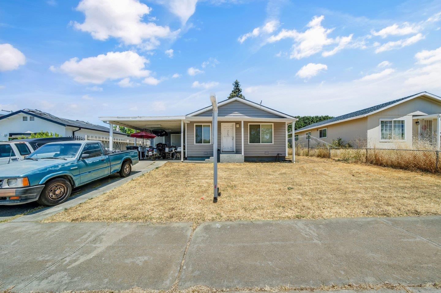 Property Photo: 2989 Betsy Way CA 95133