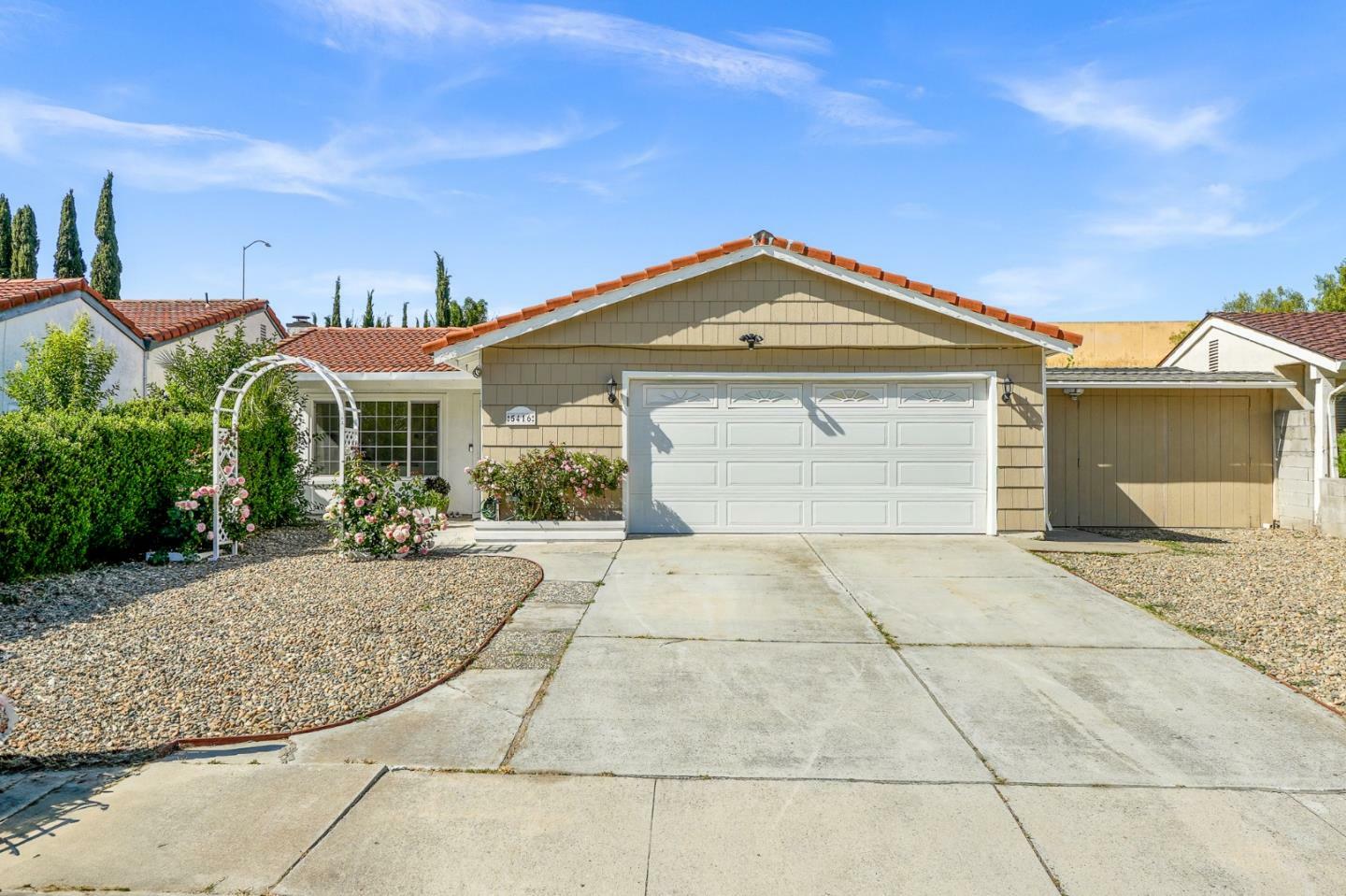 Property Photo: 5416 Demerest Lane CA 95138