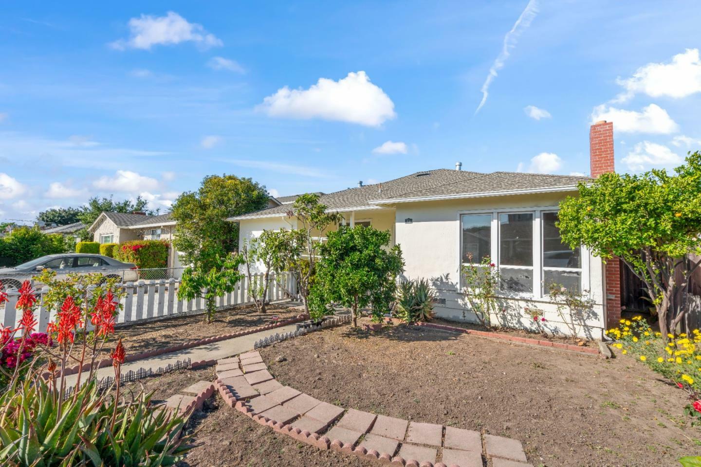 Property Photo:  316 North Kingston Street  CA 94401 