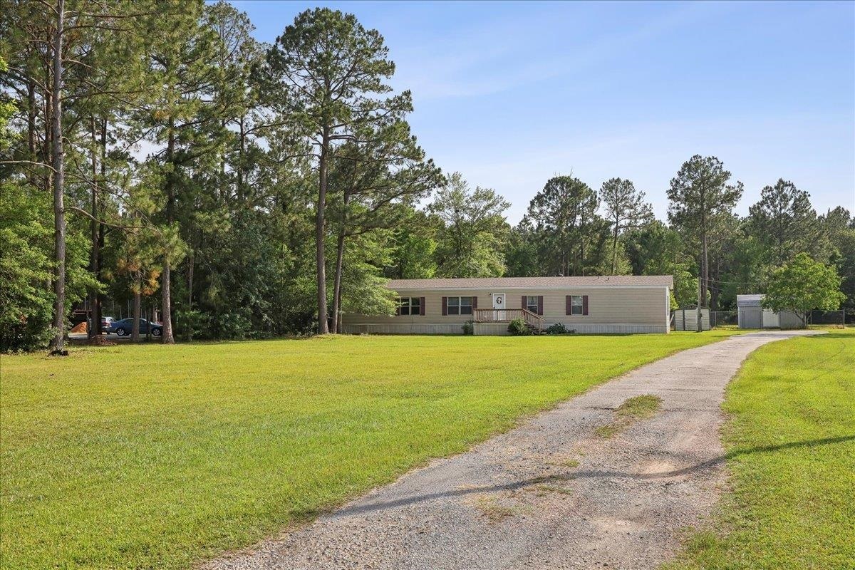 Property Photo: 5045 Shakespeare TX 77625