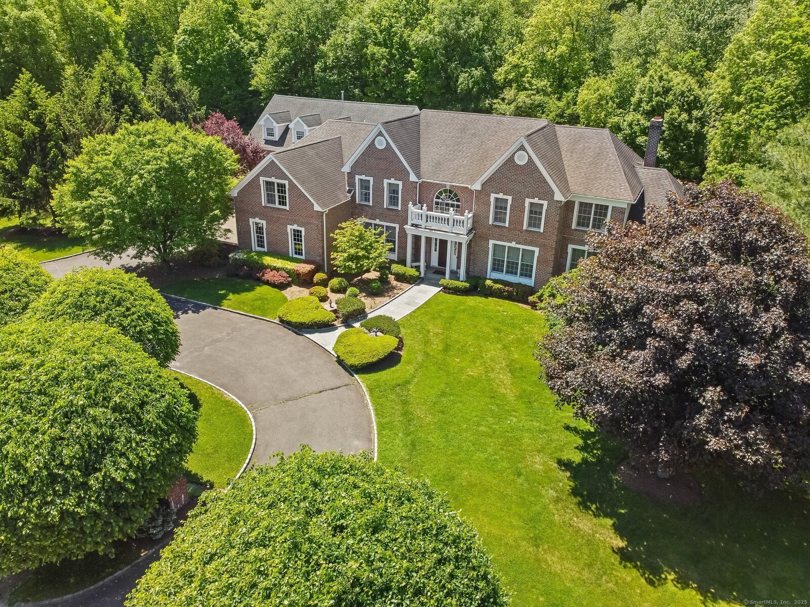 Property Photo:  6 Pond View Drive  CT 06470 