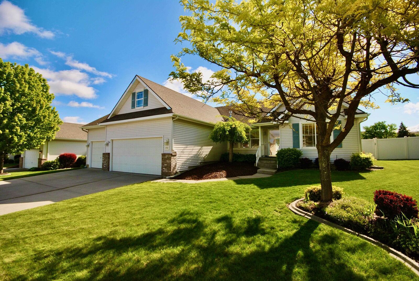 Property Photo:  503 S Lone Tree Rd  WA 99016 