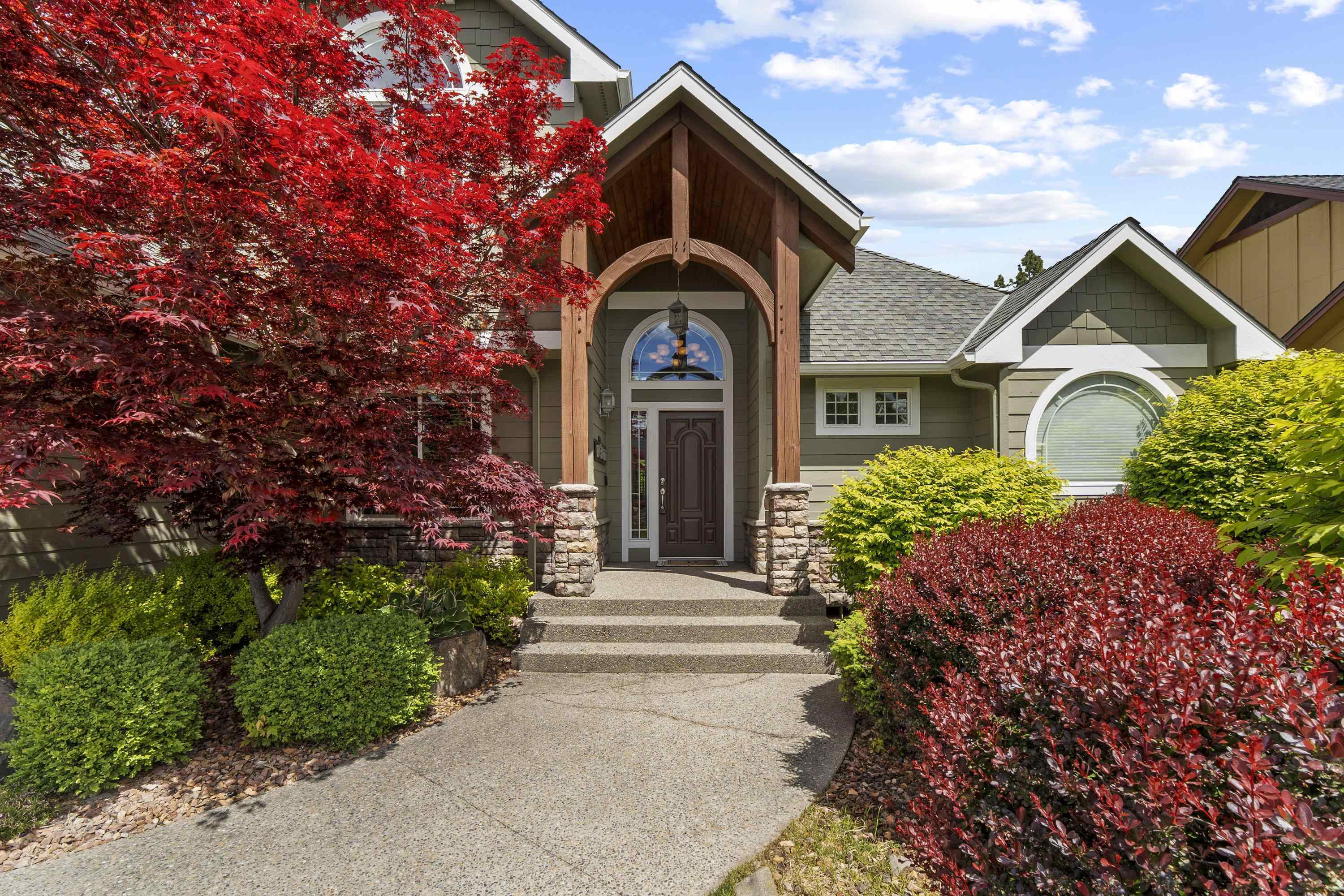 Property Photo: 1602 W Panorama Ave WA 99208