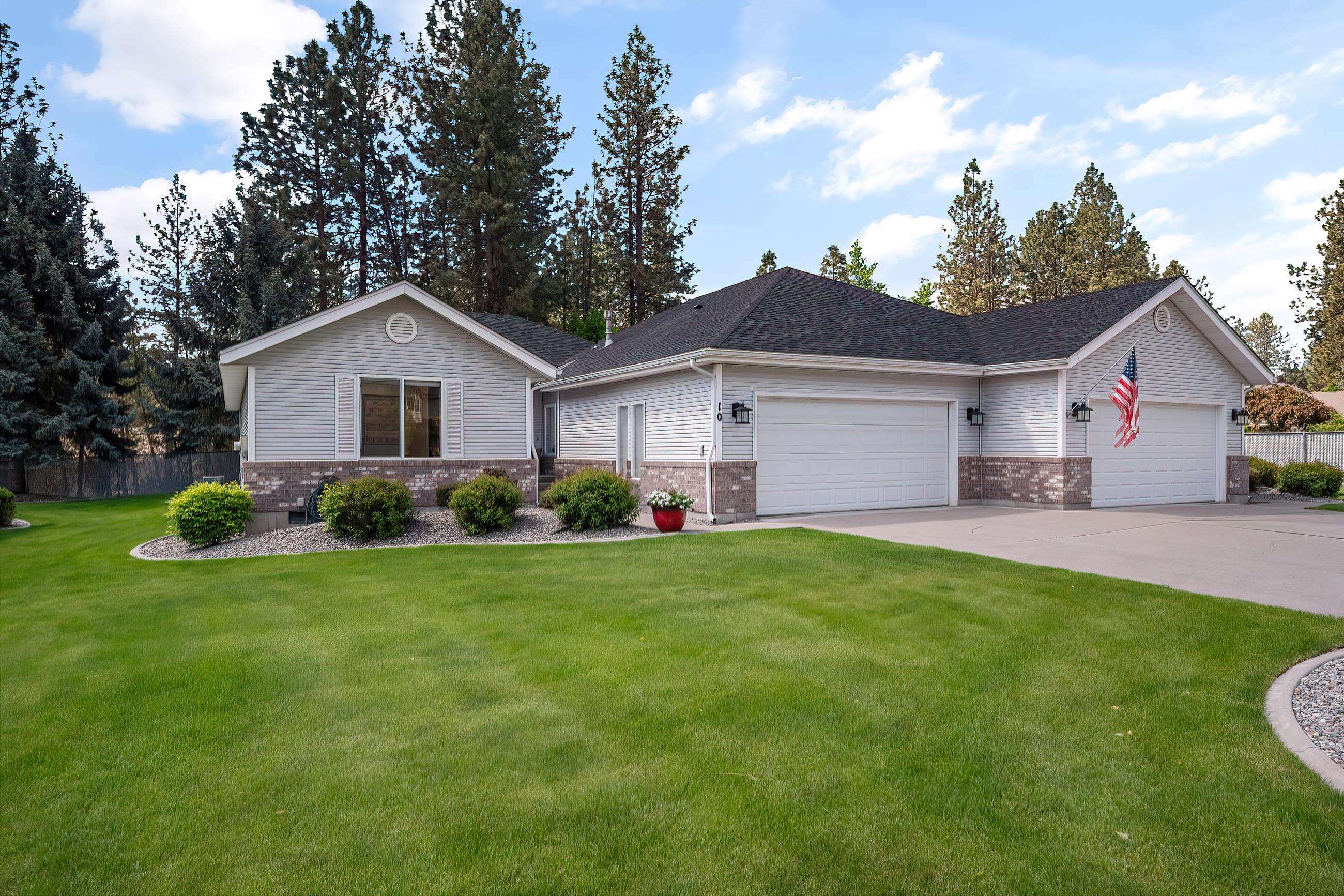 Property Photo: 10 E Falcon Ave . WA 99218