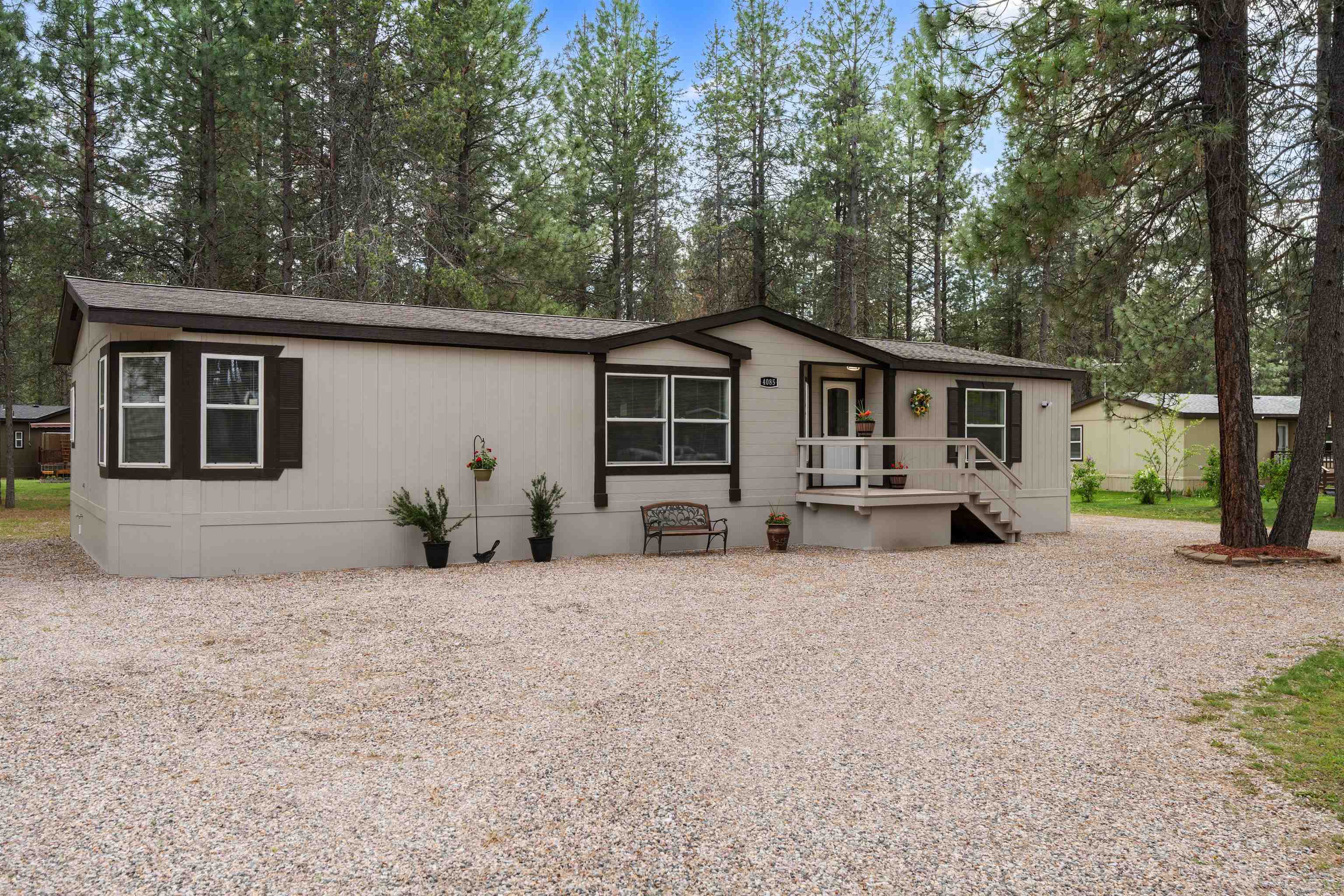 Property Photo: 4085 Bluebird Dr WA 99148
