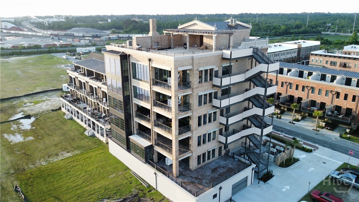 Property Photo: 440 Geo Meyer Avenue 5 GA 31401