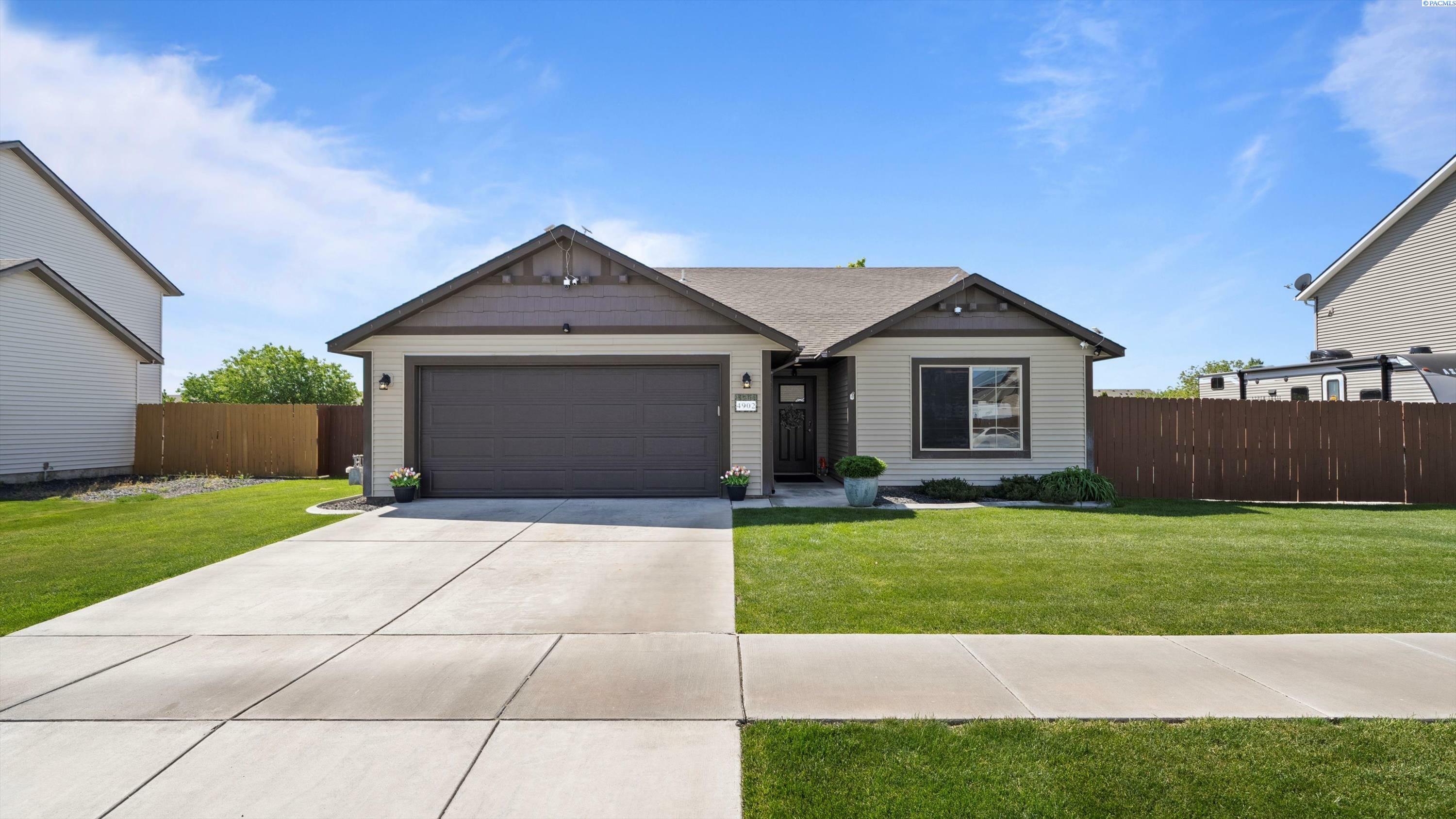 Property Photo: 4902 NW Commons Dr WA 99301