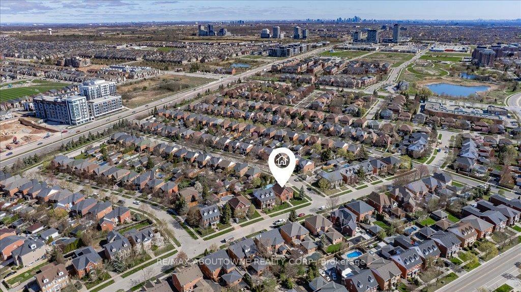 Property Photo:  101 Westchester Road  ON L6H 6H8 