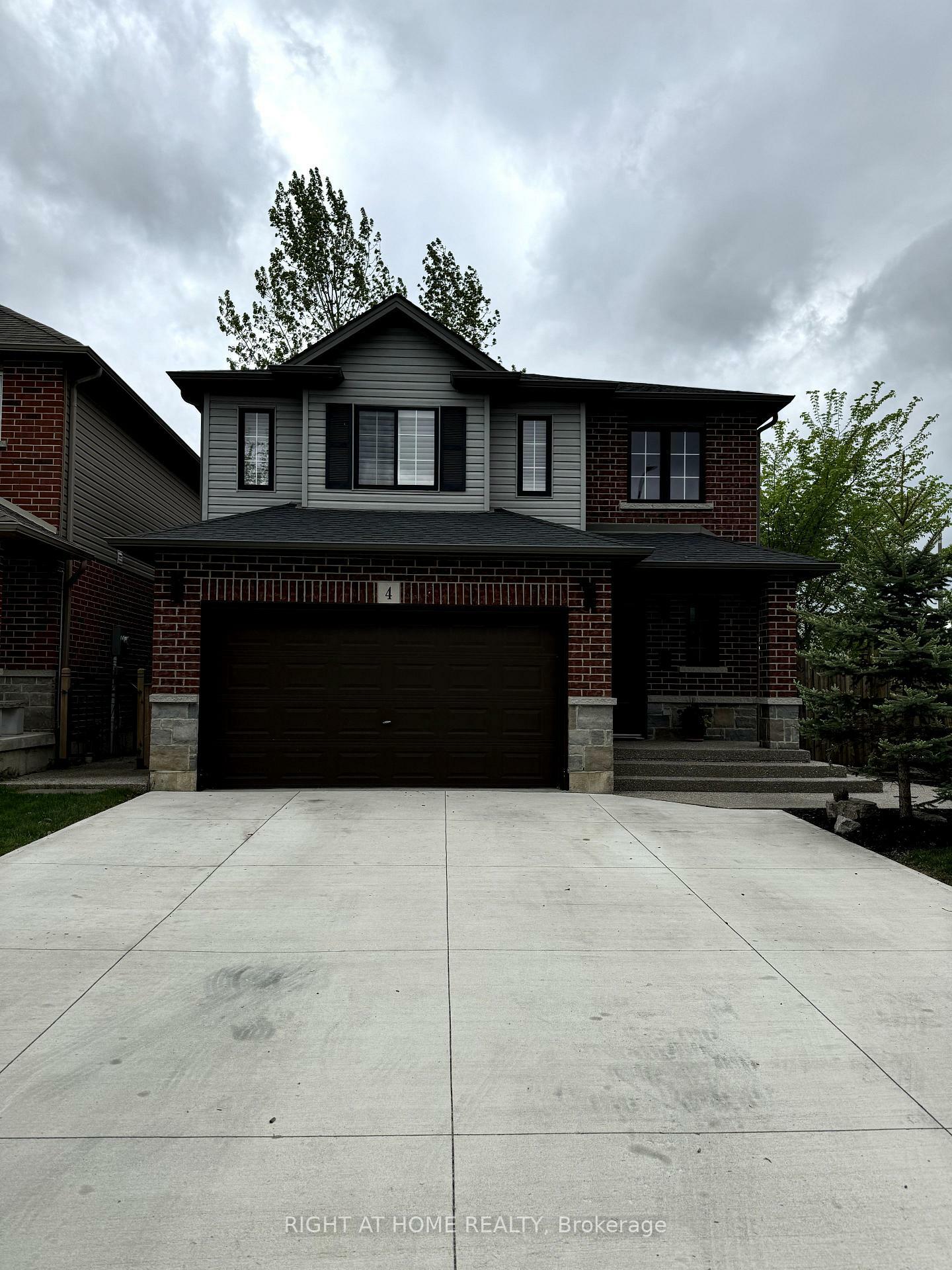 Property Photo: 4 Avatar Place ON L0R 1W0