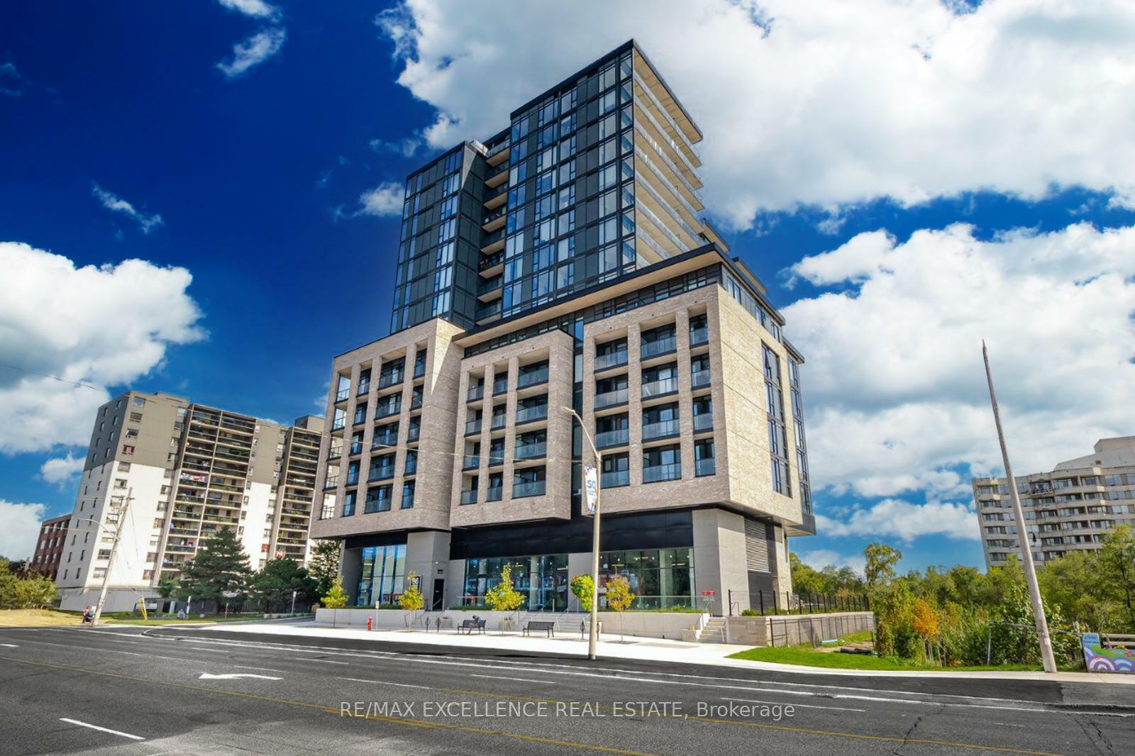Property Photo: 86 Dundas Street 718 ON L5A 0B1