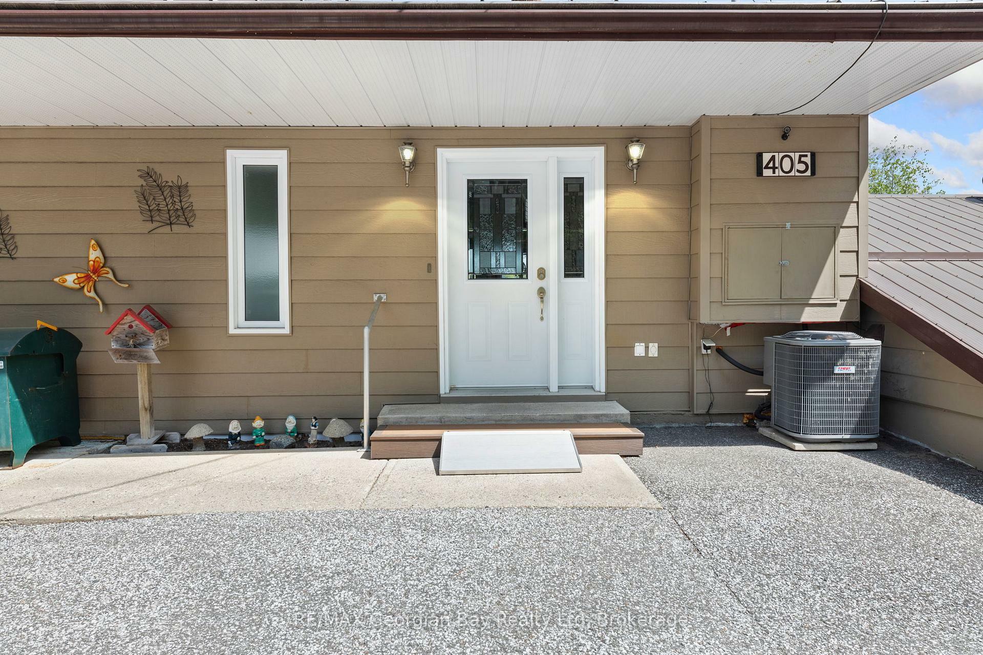 Property Photo: 405 Champlain Road ON L9M 1S3