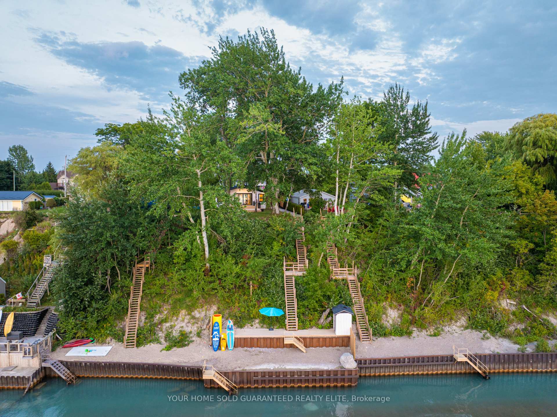 Property Photo: 71865 Sunview Avenue ON N0M 1N0